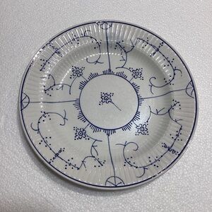 Villeroy & Boch Dresden Antique Plate Blue White 6.5 in.